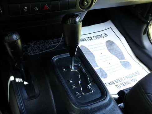 Used 2013 Jeep Wrangler Sport image 9