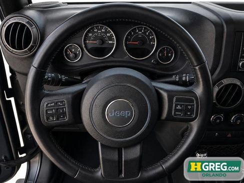 Used 2018 Jeep Wrangler Unlimited Sport S AWD/4WD image 14