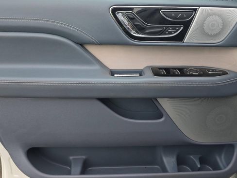 Used 2023 Lincoln Navigator L Black Label image 15