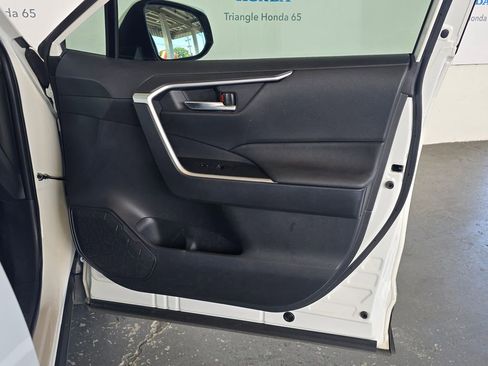 Used 2024 Toyota RAV4 XLE FWD image 14