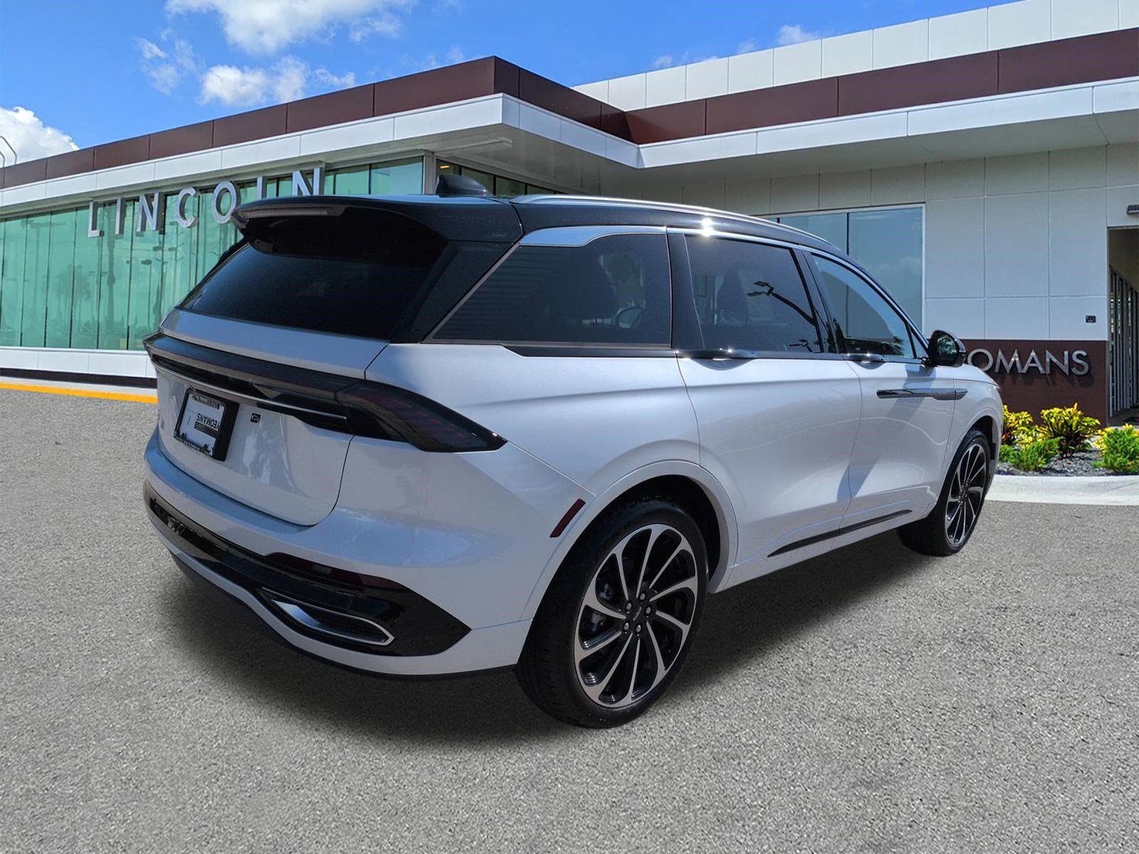 New 2026 Lincoln Nautilus Black Label AWD/4WD image 4