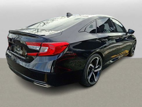 Used 2019 Honda Accord Sport image 4