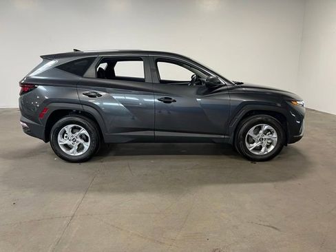 Used 2023 Hyundai Tucson SE AWD/4WD image 2