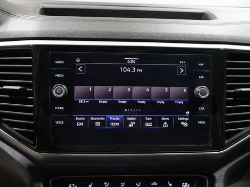 Used 2021 Volkswagen Atlas Cross Sport SEL AWD/4WD image 26