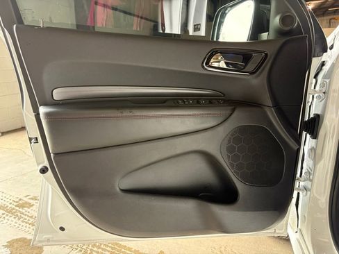 Used 2025 Dodge Durango GT AWD/4WD image 19