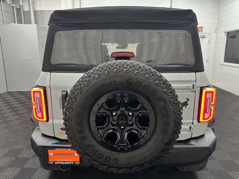 Used 2023 Ford Bronco Wildtrak AWD/4WD image 9