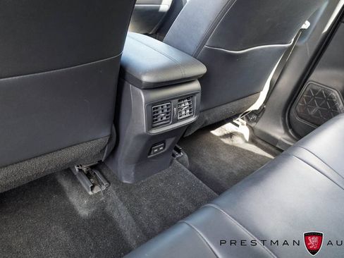 Used 2025 Toyota RAV4 XLE Premium FWD image 34