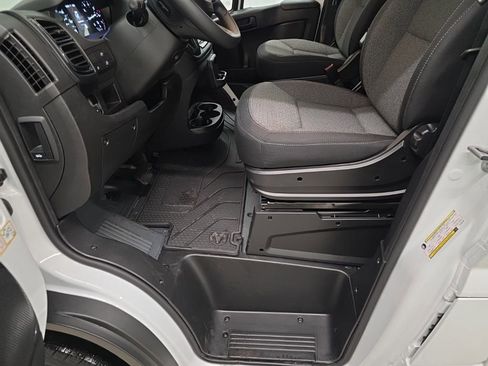 New 2026 RAM ProMaster 3500 w/ Convenience Group image 12
