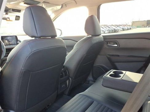 New 2026 Nissan Rogue SV image 27