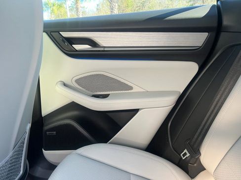 Certified 2024 Porsche Macan 4 Electric image 26