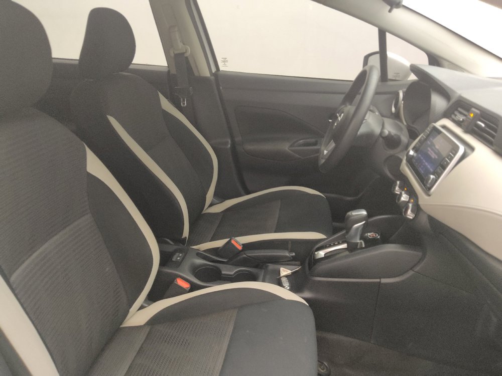 Used 2021 Nissan Versa SV FWD image 21
