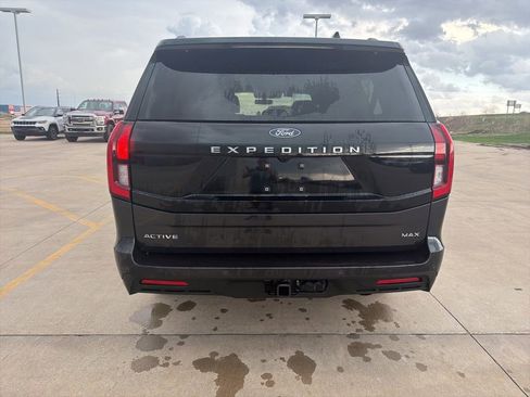 Used 2025 Ford Expedition Max Active image 4