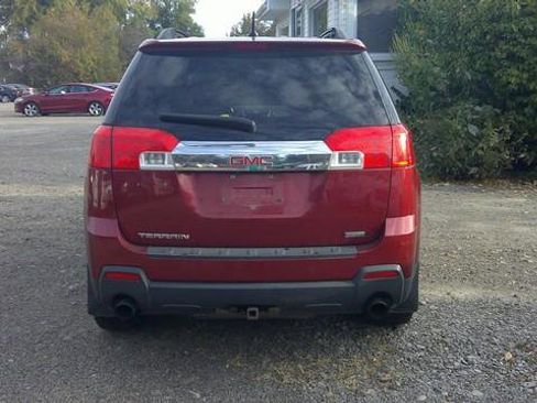 Used 2011 GMC Terrain SLE image 8