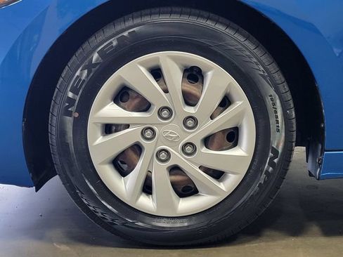 Used 2018 Hyundai Elantra SE w/ Cargo Package FWD image 10
