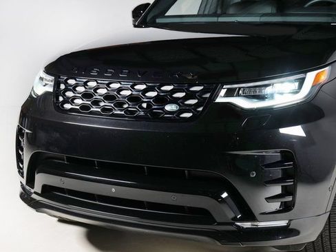 Certified 2025 Land Rover Discovery Dynamic SE AWD/4WD image 28