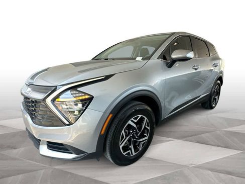 Certified 2025 Kia Sportage LX AWD/4WD image 4