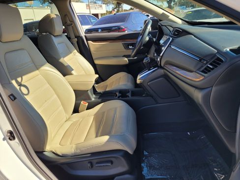 Used 2018 Honda CR-V Touring image 17