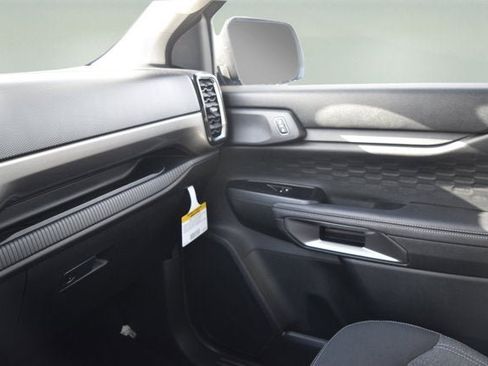 New 2025 Ford Ranger XLT w/ Convenience Package image 11