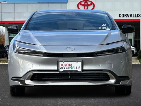 New 2026 Toyota Prius Plug-In Hybrid image 3