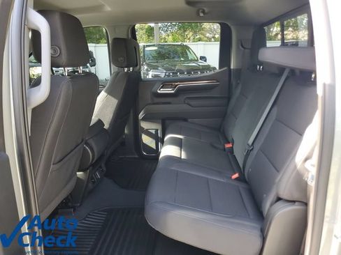 Used 2024 GMC Sierra 1500 SLE w/ Preferred Package RWD image 12
