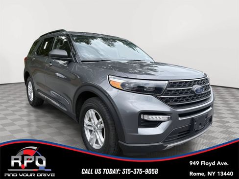 Used 2022 Ford Explorer XLT w/ Equipment Group 202A AWD/4WD image 7