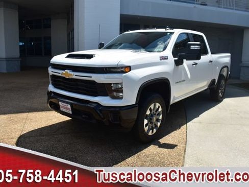 New 2026 Chevrolet Silverado 2500 Custom w/ Custom Convenience Package AWD/4WD image 5