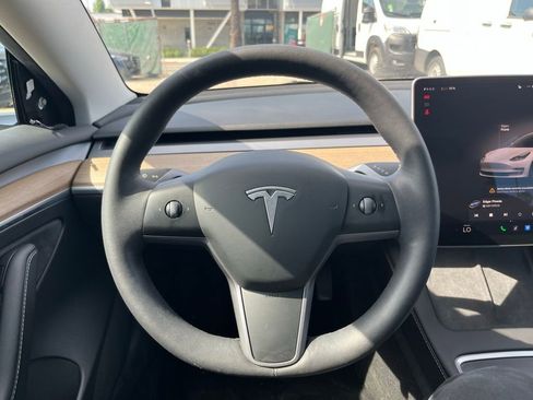 Used 2023 Tesla Model 3 Standard Range image 20