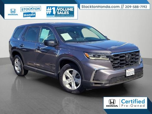 Certified 2023 Honda Pilot LX image 1