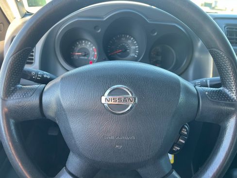 Used 2002 Nissan Frontier XE image 17