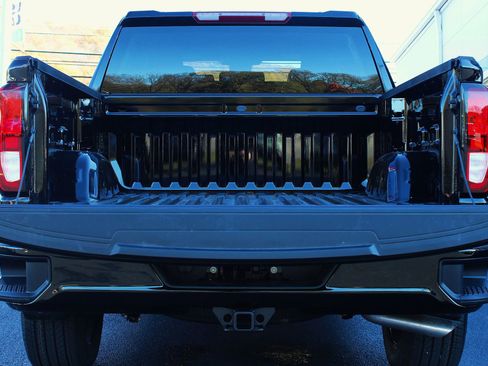 New 2026 GMC Sierra 1500 Elevation image 12