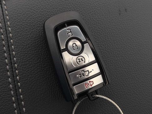 New 2026 Ford F250 Lariat w/ Black Appearance Package image 26