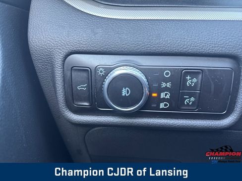 Used 2023 Ford Explorer XLT w/ Equipment Group 202A image 38