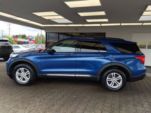 Certified 2023 Ford Explorer XLT AWD/4WD image 11
