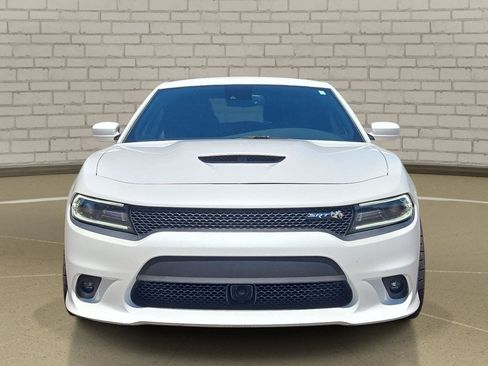 Used 2016 Dodge Charger R/T Scat Pack w/ Technology Group RWD image 2