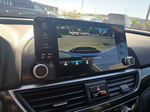 Used 2022 Honda Accord Sport image 27