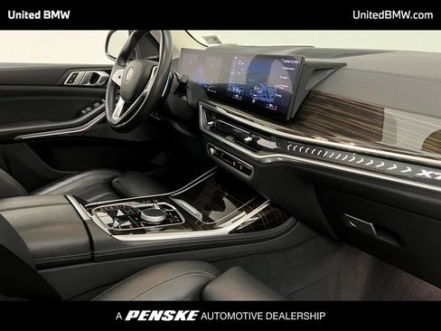 Used 2023 BMW X7 xDrive40i image 7
