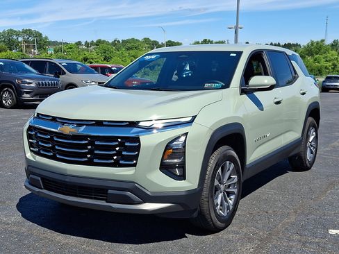 Certified 2026 Chevrolet Equinox LT AWD/4WD image 3