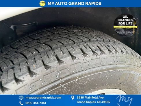 Used 2024 Chevrolet Equinox LT AWD/4WD image 33