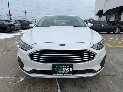 Used 2020 Ford Fusion SE image 2
