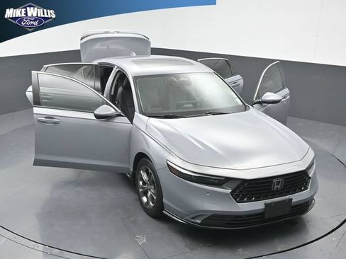 Used 2023 Honda Accord EX-L image 25