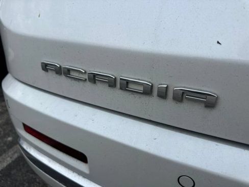 Used 2021 GMC Acadia Denali w/ Denali Technology Package FWD image 14