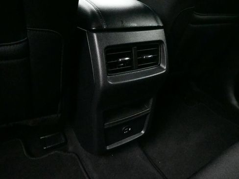 Used 2022 Ford Edge SE w/ Black Appearance Package AWD/4WD image 19