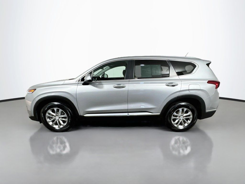 Used 2020 Hyundai Santa Fe SE AWD/4WD image 5