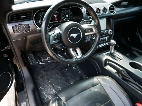 Used 2019 Ford Mustang GT Premium w/ GT Performance Package RWD image 3