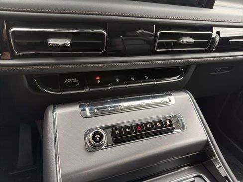 New 2026 Lincoln Aviator AWD image 20