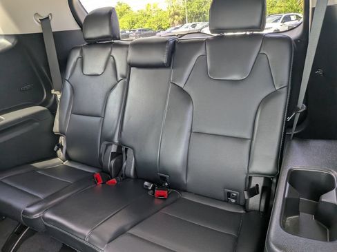 Used 2024 Kia Telluride S FWD image 19