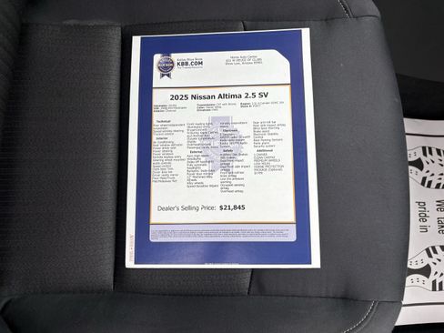 Used 2025 Nissan Altima 2.5 SV FWD image 26
