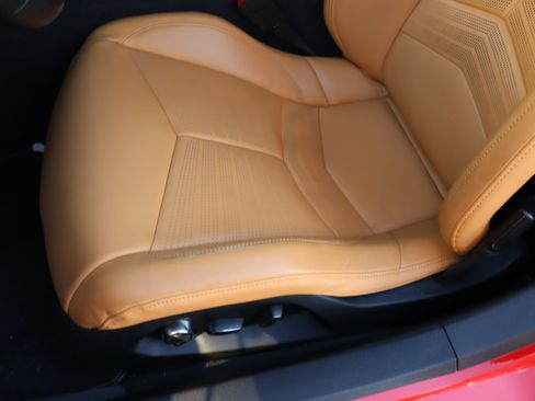 Used 2020 Chevrolet Corvette Stingray Preferred Cpe w/ 2LT Preferred Equipment Group RWD image 18