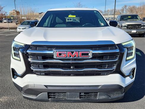 Used 2025 GMC Terrain Elevation image 8
