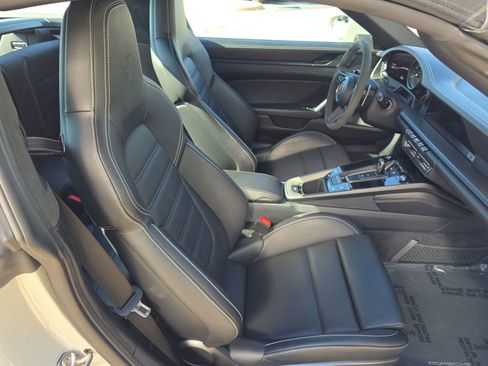 Used 2022 Porsche 911 Targa 4 GTS image 27